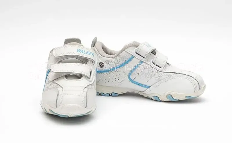 米兰体育下载地址百度网盘企业版**时尚达人的必备单品：白塔运动鞋的风格与
功能**