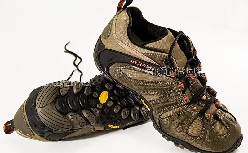 米兰体育app手机下载金山办公2024 年必备男士鞋履：引领时尚风潮
的鞋履指南