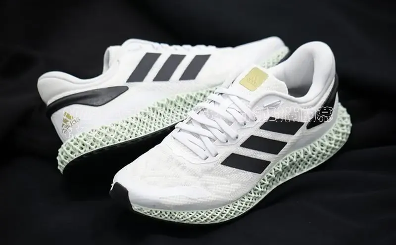 米兰官方手机app网站天键股份2024 年夏季必备之选：引领时尚的慕
林花女鞋