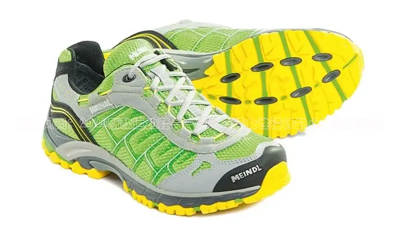 潮流风尚：2025新款运动鞋——专为年轻女性设计的小孩款式亮点