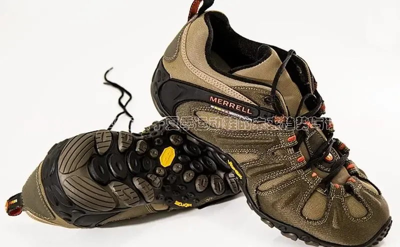 潮流未尽：2025年男子夏季运动鞋的未来趋势与设计亮点